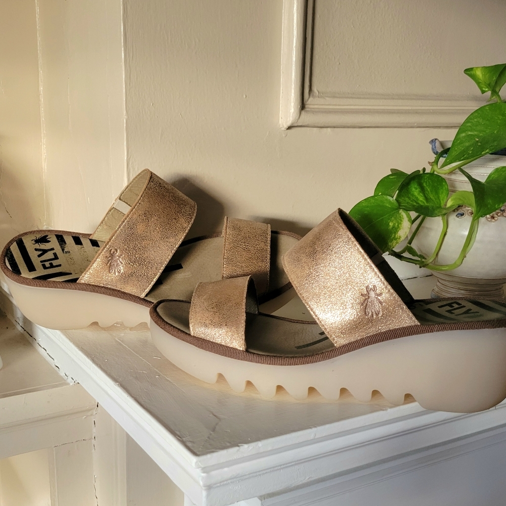 Fly London Besy Sandal 39 (US 9)